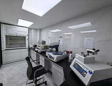 Laboratorio dell'azienda di Shanghai
