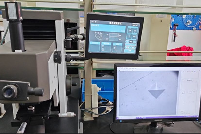 Test di durezza-HV-Vickers