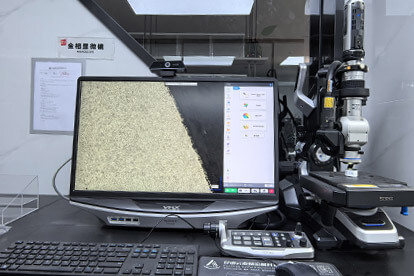 Apparecchiatura per controllo metallografico